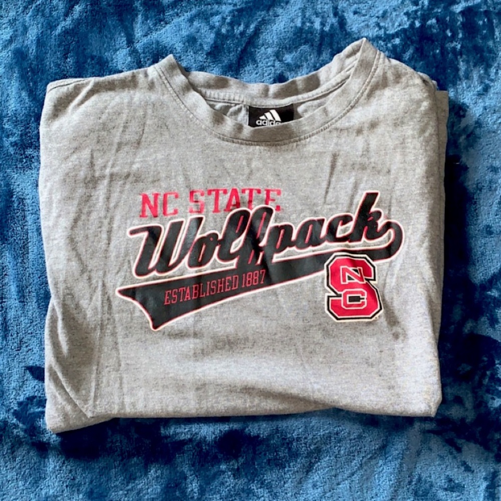 Adidas NC State Shirt 🐾 ❤️